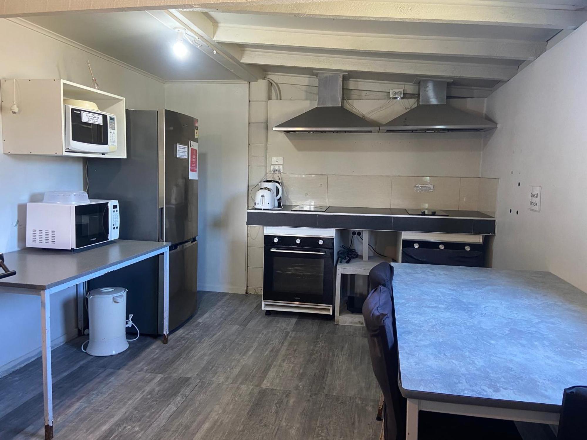 Отель A1 Kaikoura Holiday Park Экстерьер фото